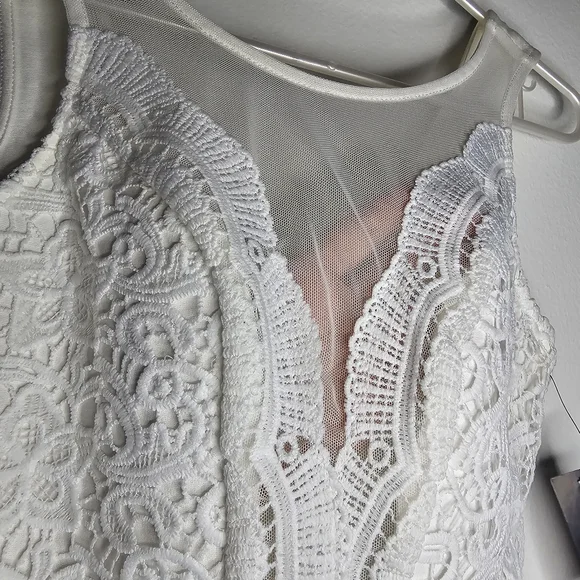 Lulus Cali Cantina White Lace Bodysuit Sz L - Picture 6 of 16